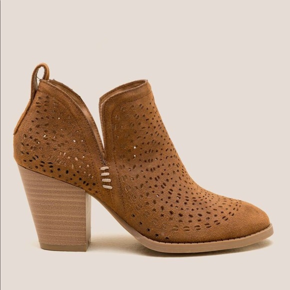 Ankle Booties! - Picture 3 of 4